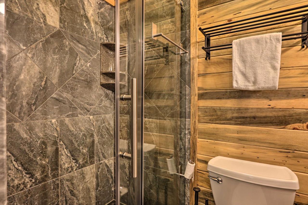 Eclectic Cabin With Hot Tub 1 Mi To Ober Gatlinburg Exterior foto