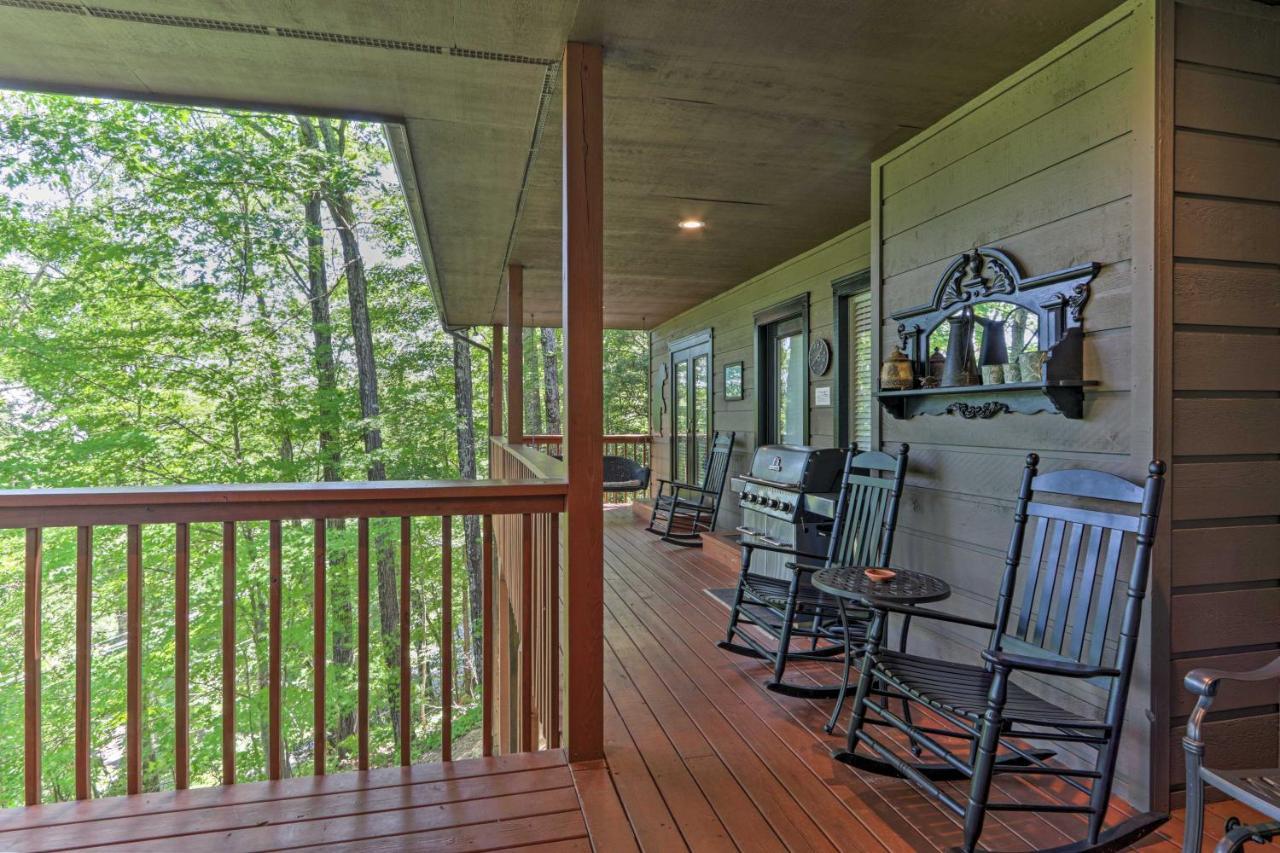 Eclectic Cabin With Hot Tub 1 Mi To Ober Gatlinburg Villa Exterior foto