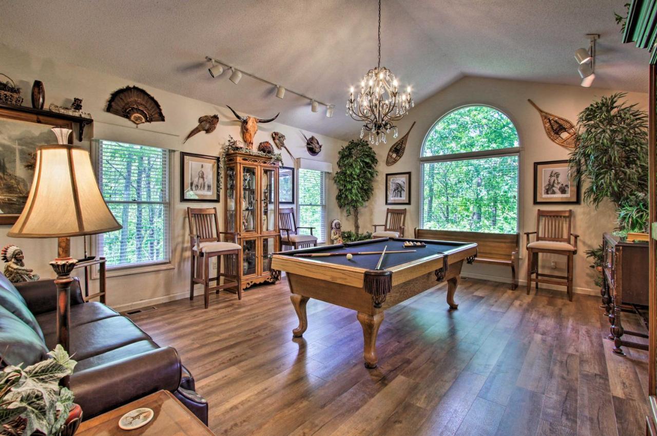 Eclectic Cabin With Hot Tub 1 Mi To Ober Gatlinburg Villa Exterior foto